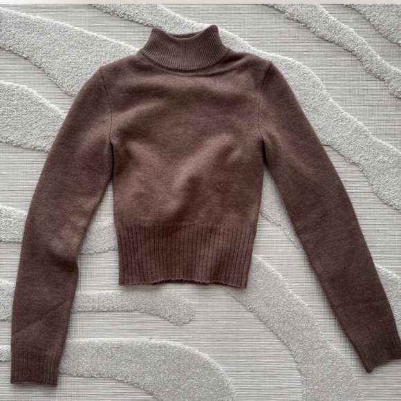 Bershka cropped turtleneck sweater - Picture 2 of 5